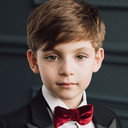 Martin Zolotarev als Evalina's son