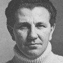 Tom Clancy als Alexander Woolcott