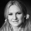 Ivone Hoffmann als Adélia Figueira