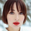 Поля Полякова als Khokhryakova