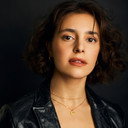 Julia D'Angelo als Taylor