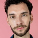 Adonis Tanța als Fred