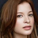 Stacey Farber als Maddy