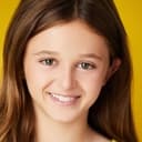 Kinsley Isla Dillon als Younger Ginny