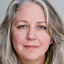 Claire Hackett als Mum