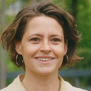 Sarah Jonker als Fleur