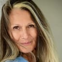 Linda Cushma als Gladys