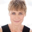 Nikki Coghill als Annie Lassiter
