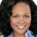Deborah Lacey als Journalist