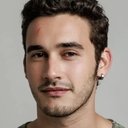 Filipe Bragança als João