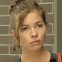 Célia Rosich als Jeanne