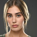Mia Blakeman als Destiny Dream