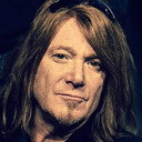 Kai Hansen als Vocals & Guitars