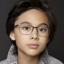 Avery Hargrave als Young Max