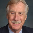 Angus King als Self - Reader: The Constitution
