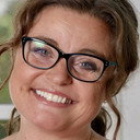 Nina Christrup als Forstanderinde Vivi