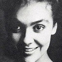 Adriana Herrán als Ángela
