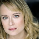 Valérie Valois als Lori Wilson