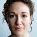 Charlotte Bate als Understudy