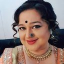 Supriya Shukla als Urmi