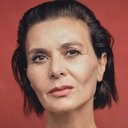 Hatice Aslan als Emre's Mother