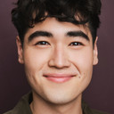 Ethan Jih-Cook als EJ