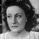 Gisèle Alcée als Paulette