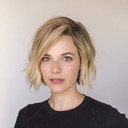 Kate Hamilton als Young Banker (uncredited)