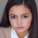 Scarlett Spears als Young Dora