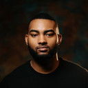 Austin Bullock als Manny