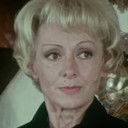 Madeleine Delavaivre als Woman on holiday