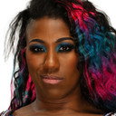 Adrienne Palmer als Athena