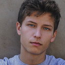 Brandon Butler als Mason Whitfield