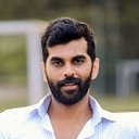 John Kaippallil als Mahesh Shetty