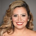 Cristela Alonzo als Shirley the Old Lady Bird (voice)