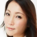 氷青 als Rebecca (voice)