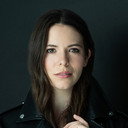 Chloe Crawford als Saturn
