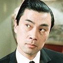 Burt Kwouk als Mr. Chen