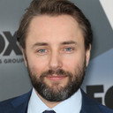 Vincent Kartheiser als Peter Harrison