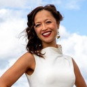 Candice Parise als Self : Singer
