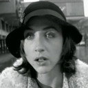 Chloe Treend als Can Can Girl (uncredited)