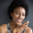 Ihuoma Onyegbula als Carla