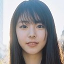 唐田えりか als Asako