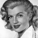 Corinne Calvet als Renee Vallon