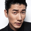 Sean Zhang als Luo Gang