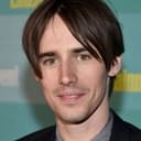 Reeve Carney als Lead Singer