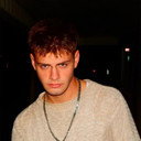 Joseph Gray als Agent Agentson