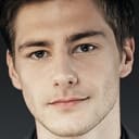 Matej Zemljič als župnik Simon