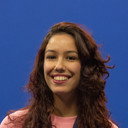 Myreya Antunes als Interviewer
