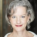 Tracey Hoyt als (voice)